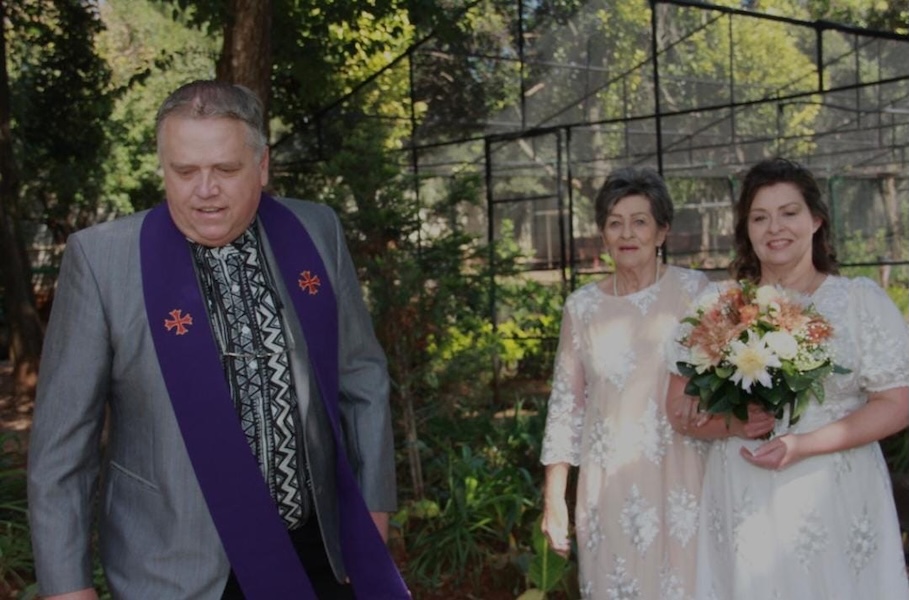 Wedding ceremony by Dr. Gerrit Rademeyer in Lephalale